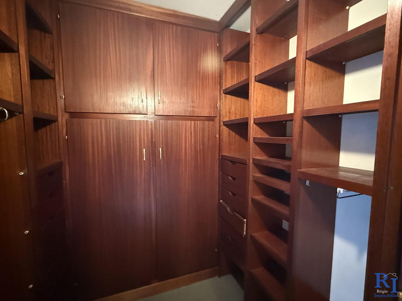 Appartement - 92 m² - 4 pièces