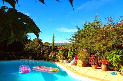 Mas - 250 m² - 9 pièces