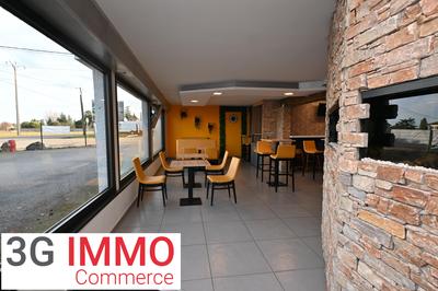 Local commercial - 200 m² - 5 pièces