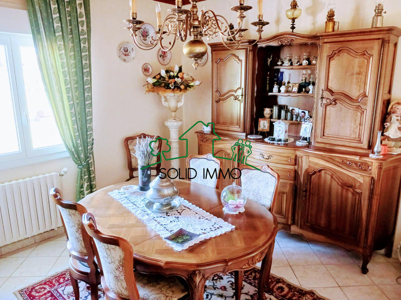 Maison - 190 m² - 8 pièces