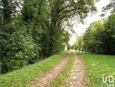 Maison - 220 m² - 6 pièces