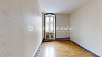 Appartement - 93 m² - 4 pièces