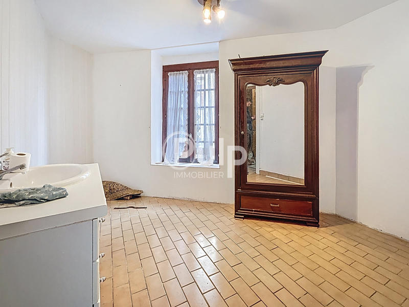 Maison - 200 m² - 12 pièces