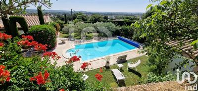 Maison - 205 m² - 6 pièces