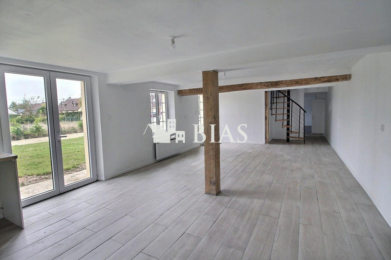 Maison - 140 m² - 6 pièces