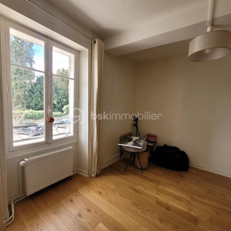 Demeure - 202 m² - 8 pièces