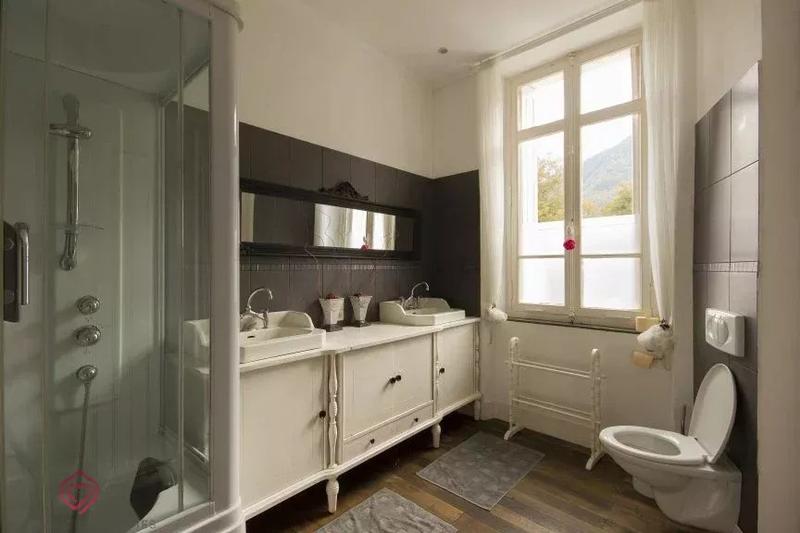 Château - 810 m² - 11 pièces