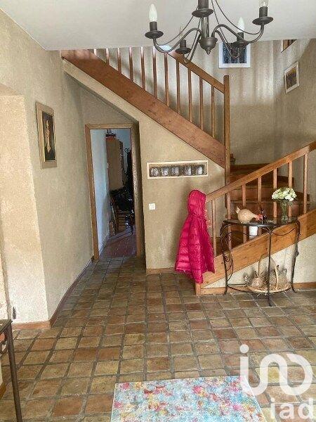 Maison - 285 m² - 11 pièces