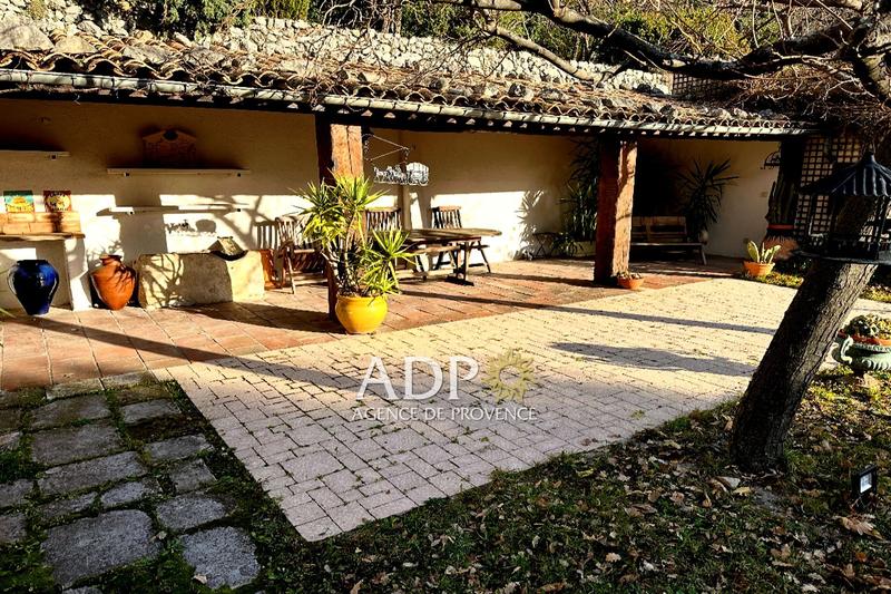 Maison - 150 m² - 4 pièces