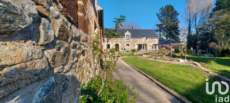 Maison - 230 m² - 9 pièces