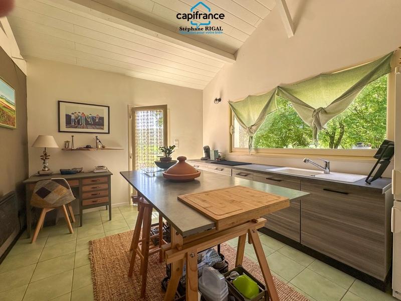 Propriété - 152 m² - 6 pièces