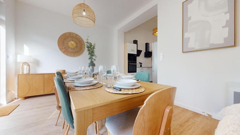 Maison - 162 m² - 10 pièces