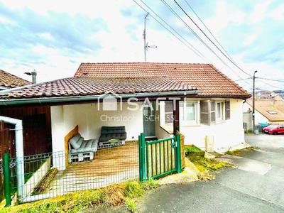 Maison - 98 m² - 4 pièces