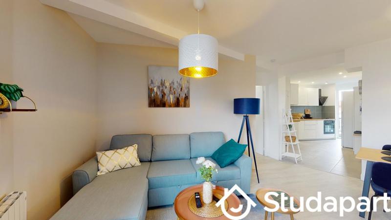 Chambre - 13 m² - 1 pièce