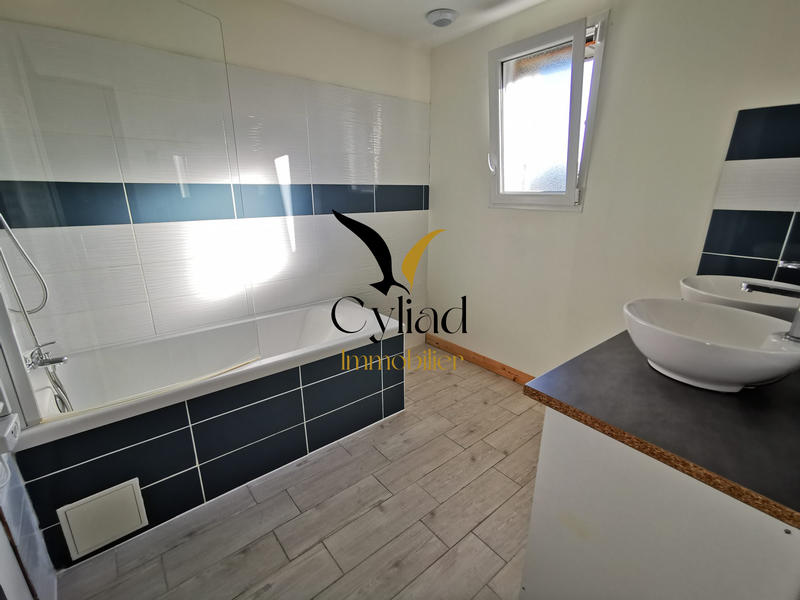 Maison contemporaine - 121 m² - 4 pièces