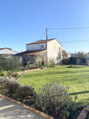 Maison - 163 m² - 6 pièces