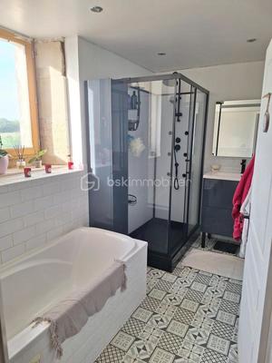 Maison en pierre - 147 m² - 7 pièces