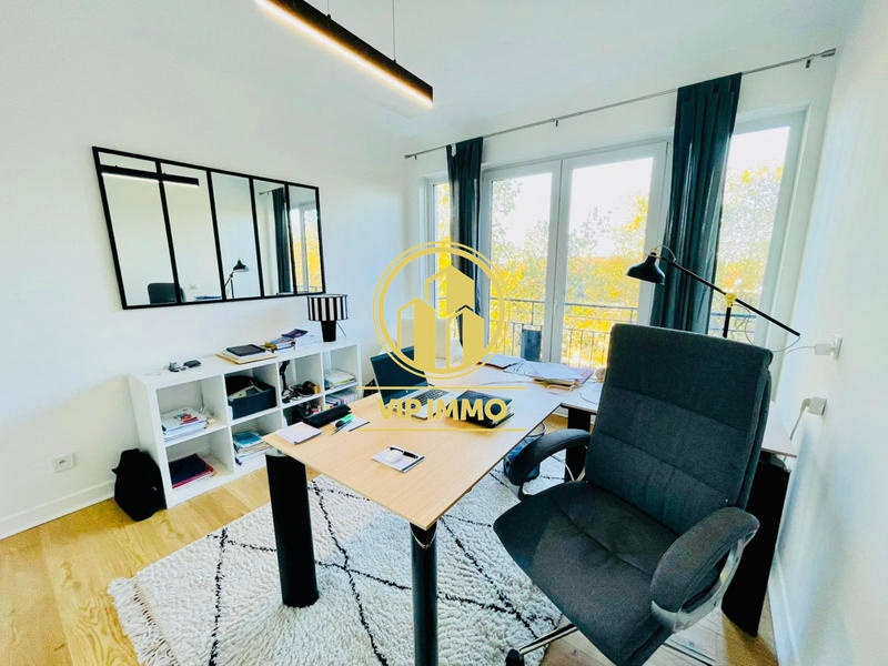 Appartement - 105 m² - 4 pièces