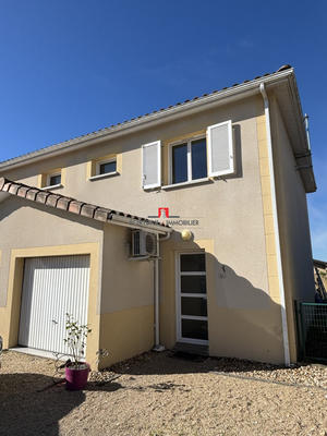 Maison traditionnelle - 81 m² - 4 pièces