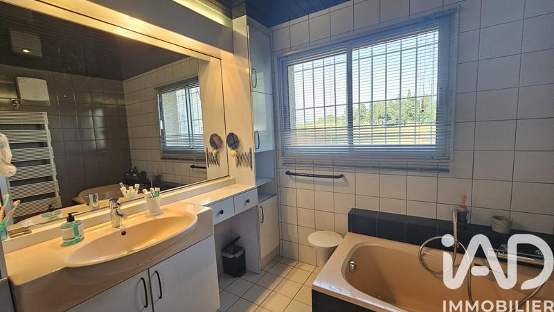 Maison - 153 m² - 6 pièces