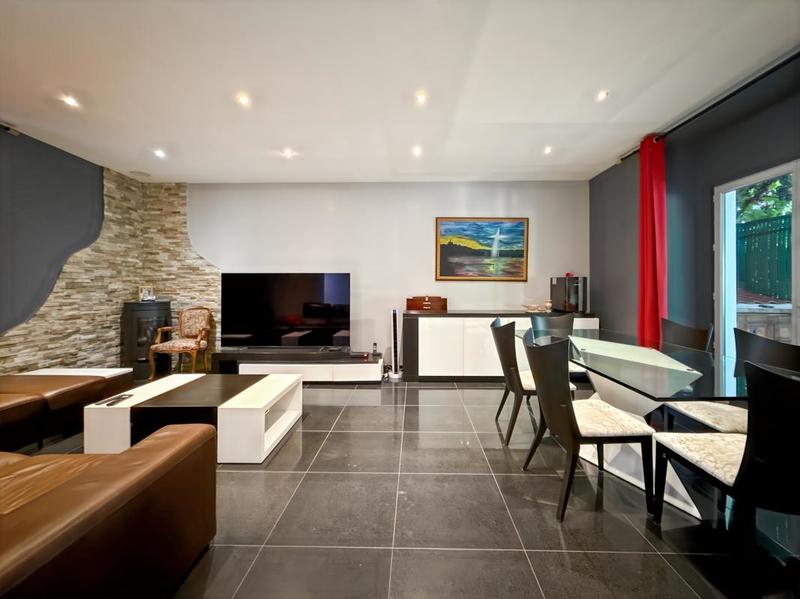 Maison - 180 m² - 4 pièces