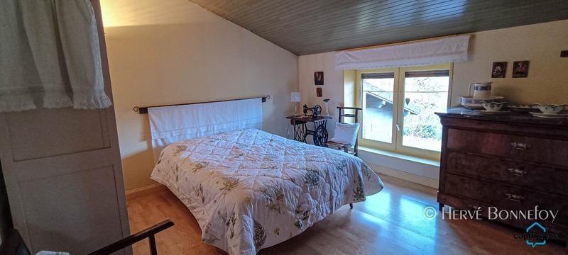 Maison - 220 m² - 11 pièces