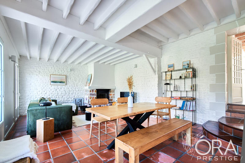 Maison ancienne - 228 m² - 6 pièces