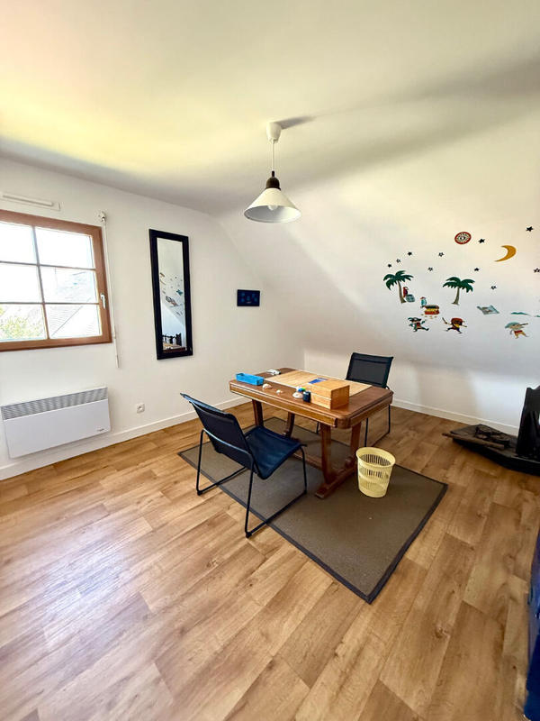 Maison - 147 m² - 7 pièces