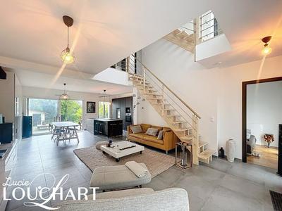 Maison - 178 m² - 7 pièces