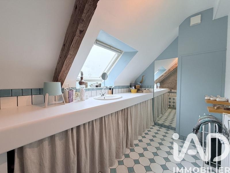 Maison - 367 m² - 11 pièces