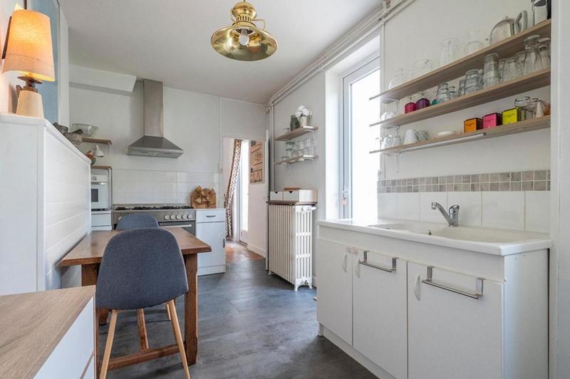 Maison - 219 m² - 5 pièces