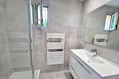 Appartement - 97 m² - 4 pièces