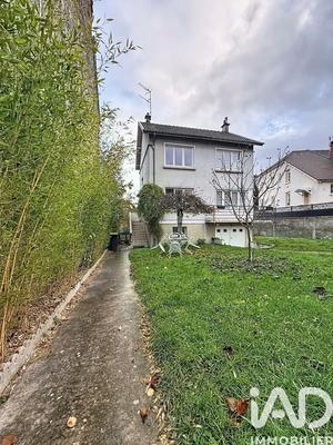 Maison - 90 m² - 4 pièces