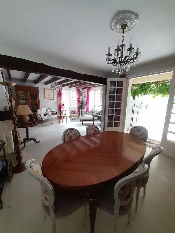 Maison - 137 m² - 5 pièces