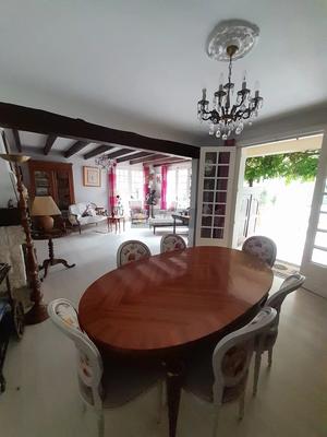 Maison - 137 m² - 5 pièces