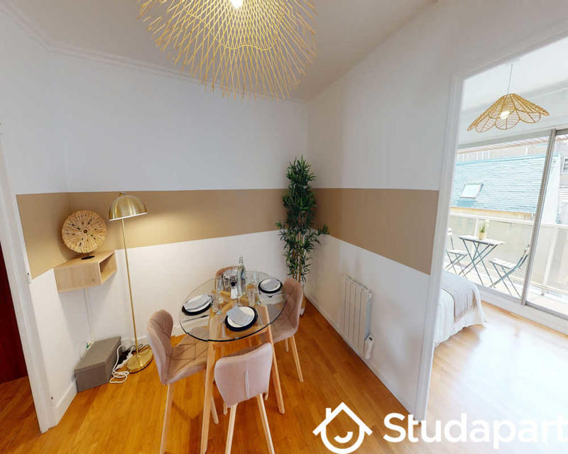 Chambre - 80 m² - 1 pièce