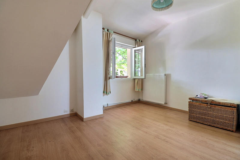 Maison - 102 m² - 6 pièces