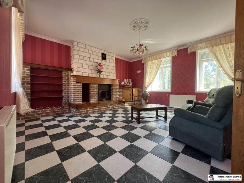 Maison - 257 m² - 10 pièces