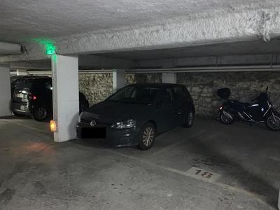 Parking / Garage - 12 m²