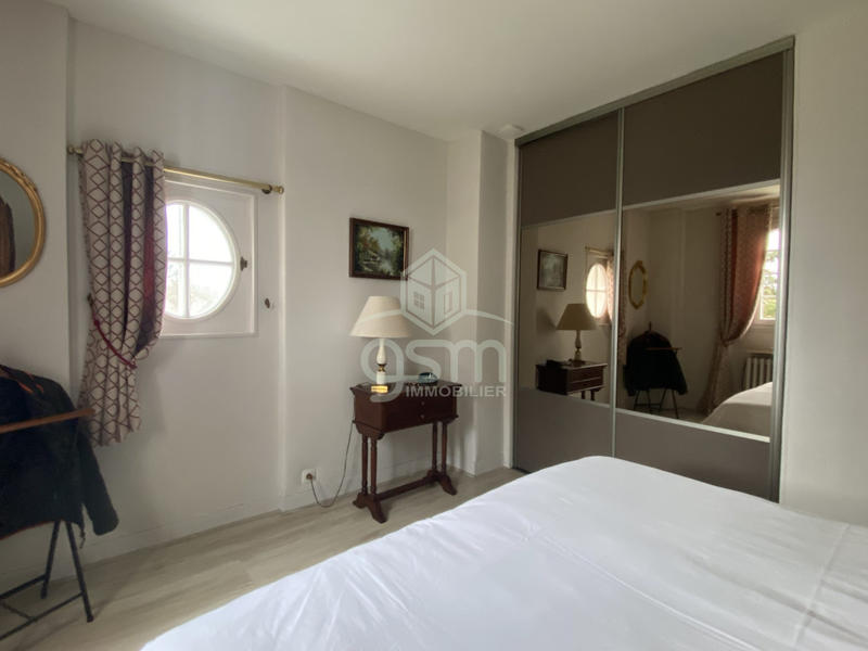 Maison - 280 m² - 7 pièces