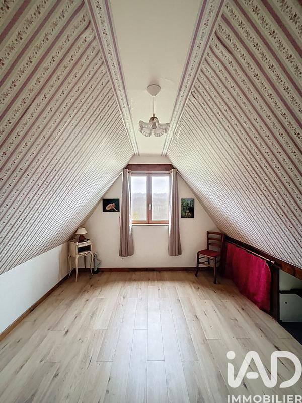 Maison - 182 m² - 7 pièces