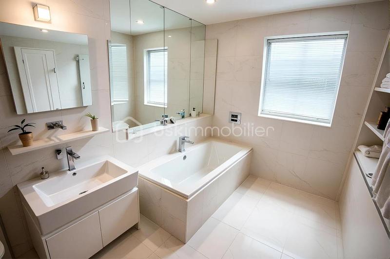 Maison - 115 m² - 5 pièces