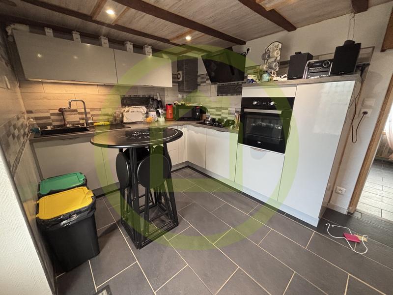 Maison - 128 m² - 8 pièces