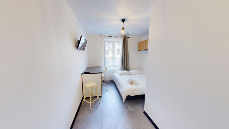 Appartement - 100 m² - 6 pièces