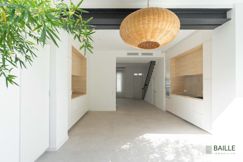 Maison - 160 m² - 6 pièces