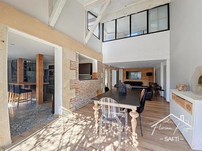 Maison - 122 m² - 5 pièces