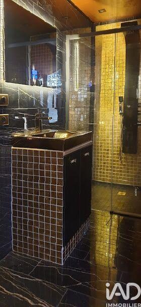 Maison - 600 m² - 14 pièces