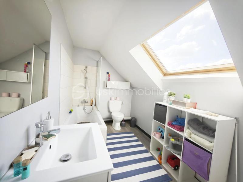 Maison - 140 m² - 5 pièces