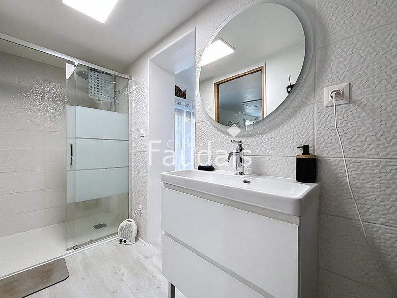 Maison - 162 m² - 7 pièces