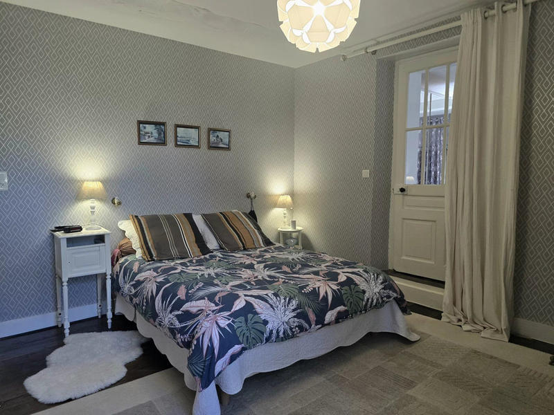 Maison ancienne - 220 m² - 7 pièces